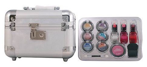 Rendezvous With Beauty - elegancki pociąg do makijażu