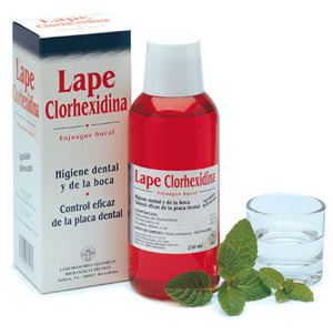 Płyn do płukania jamy ustnej Lape Chlorhexidine 250 ml
