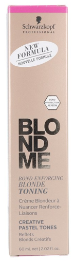 Opalizujący Lodowy Krem Matujący BlondMe 60 ml
