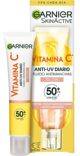 Garnier Skinactive Witamina C Rozświetlający płyn przeciw plamom SPF50+ 40 ml