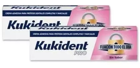 Kukident Całodzienne trzymanie 2 tubki 47 g Bez smaku